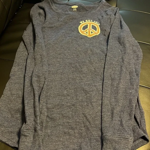 Girls old navy shirt3x$10 - Picture 4 of 4